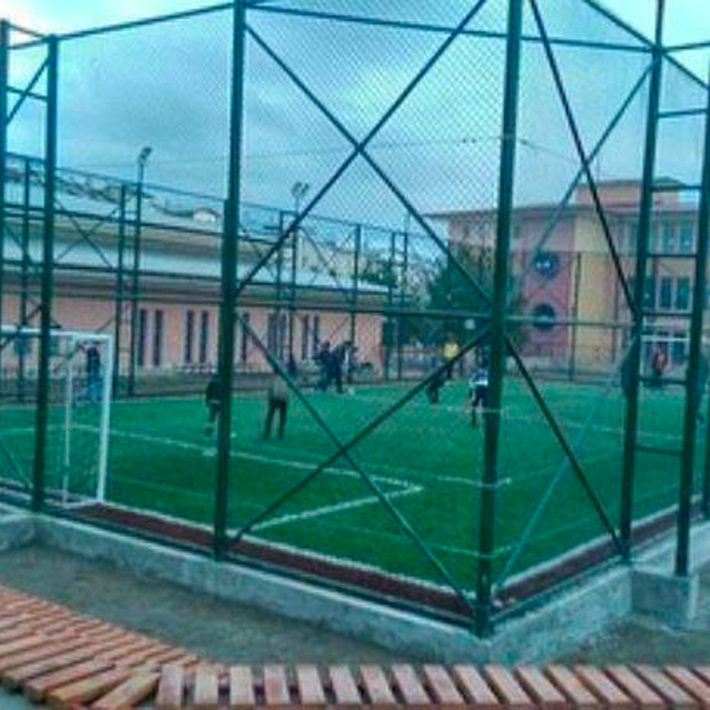 crane building under construction exterior